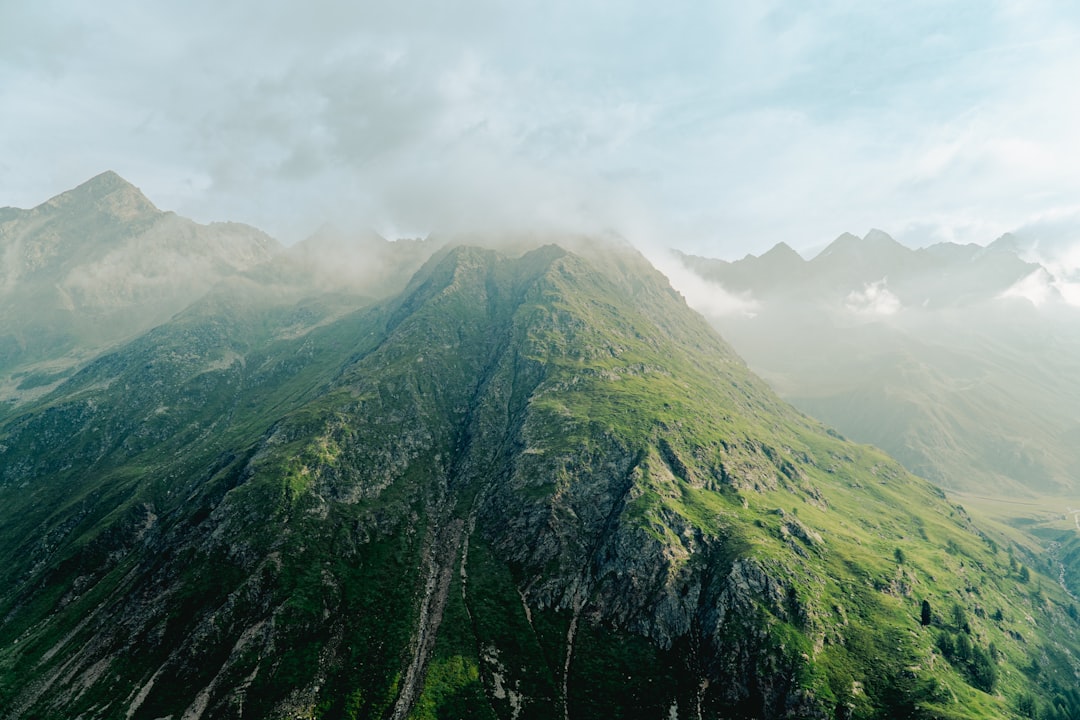 Unconventional Ways to Explore the Great Outdoors on a Budget